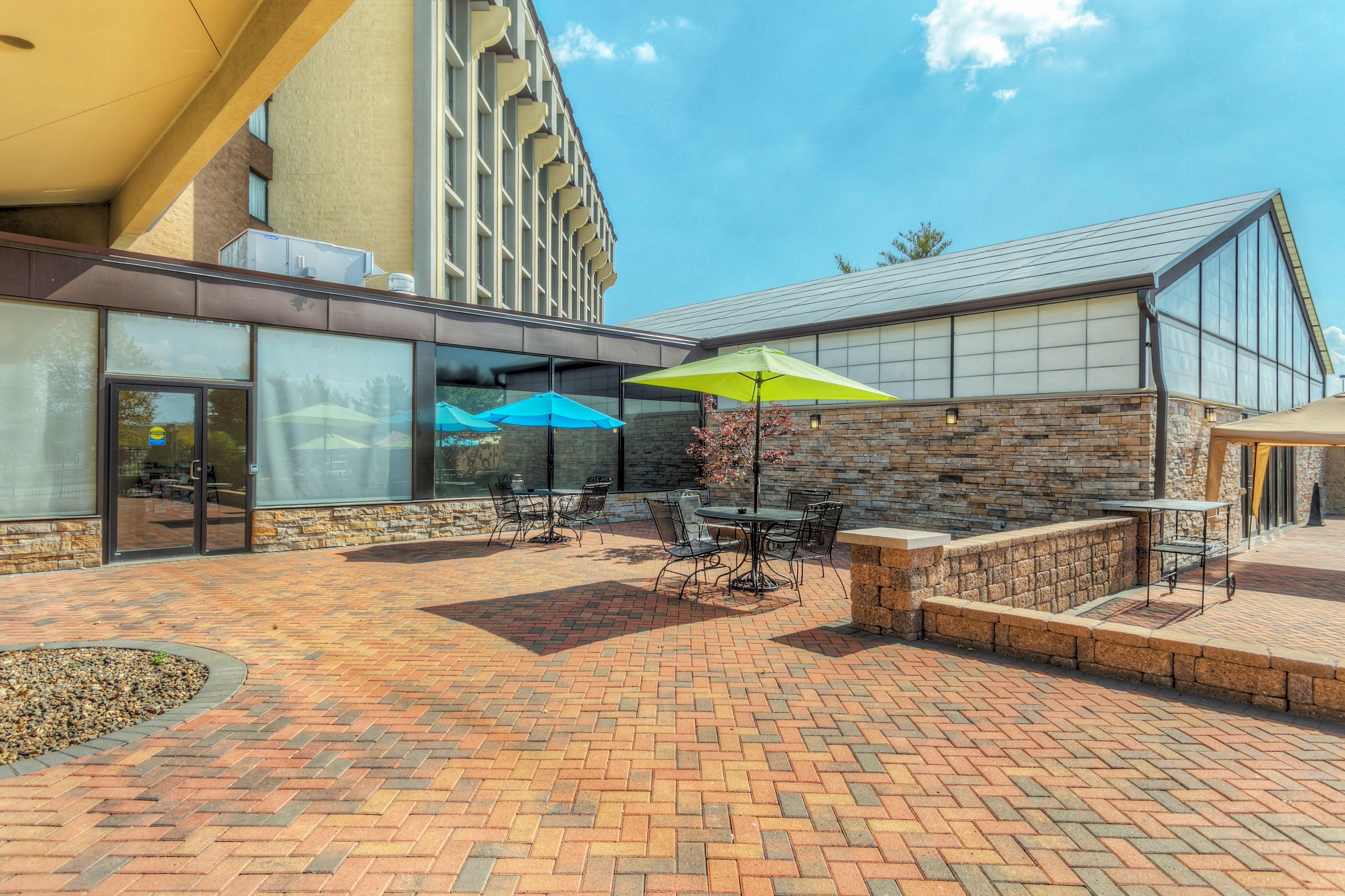Hilton St. Louis Airport Hotell Woodson Terrace Exteriör bild