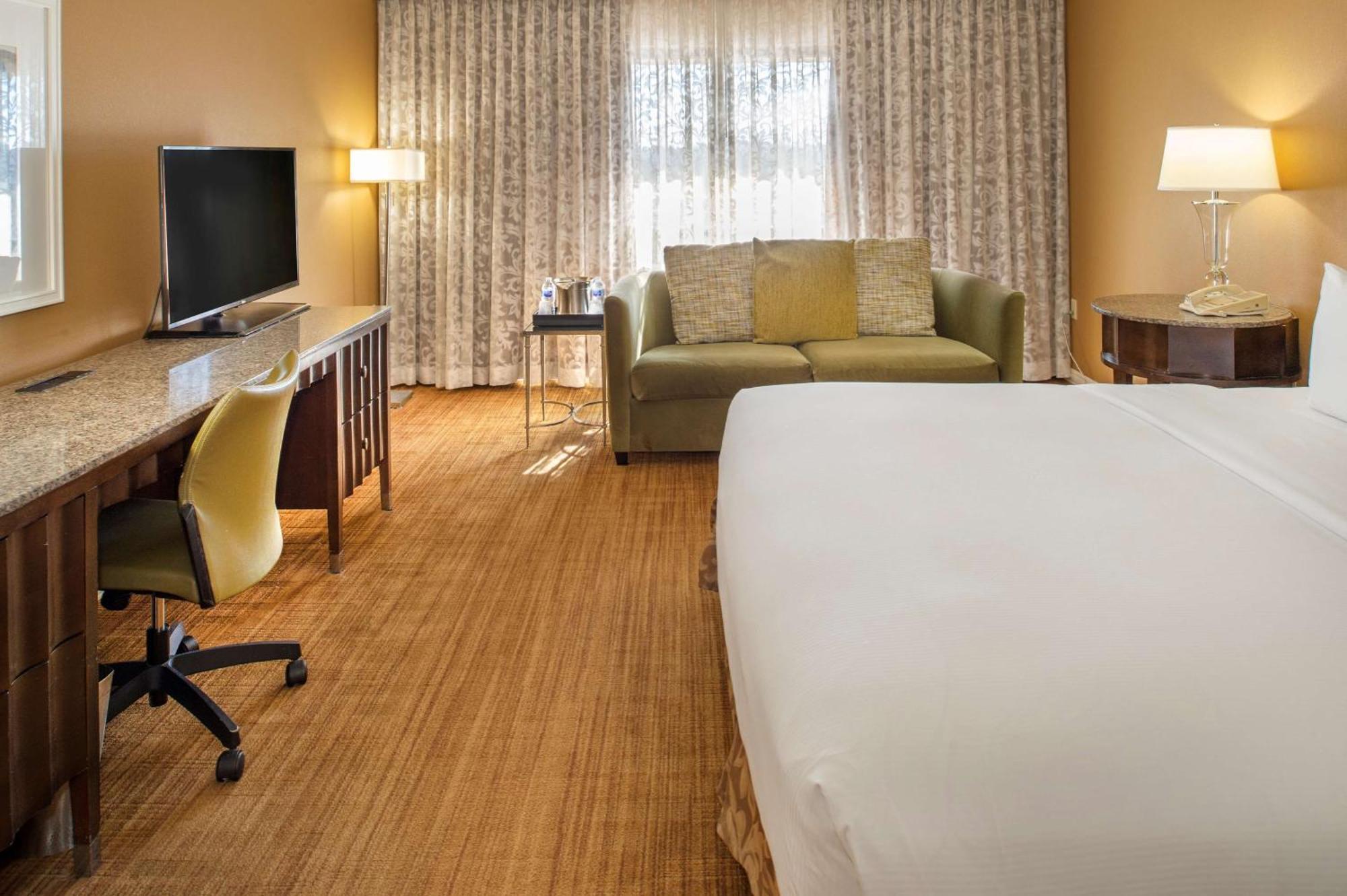 Hilton St. Louis Airport Hotell Woodson Terrace Exteriör bild
